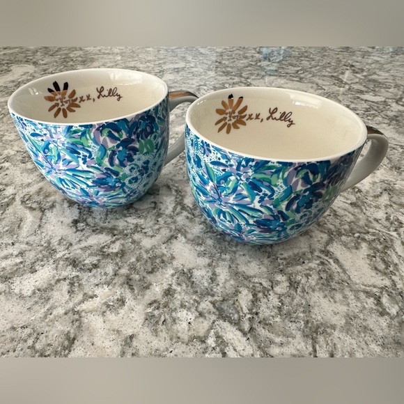 Lilly Pulitzer 12 oz Ceramic Coffee Mug, High Maintenance, Set of 2, Like New - Picture 4 of 8